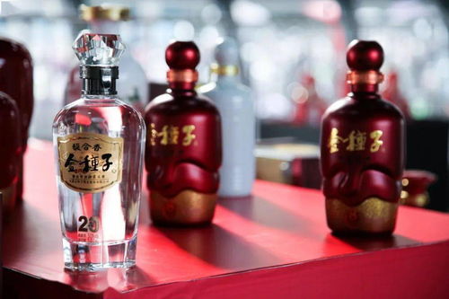 酒中人生 人生就像一杯酒,只有你喝了才會懂